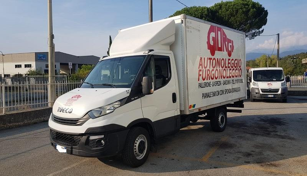 Iveco Daily 5° serie cassa + sponda idraulica